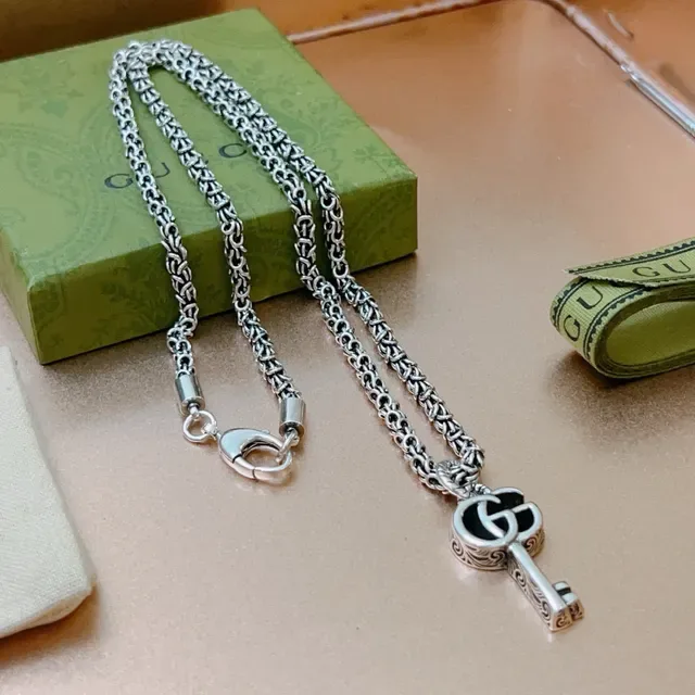 Gucci Key Pendant Silver Green Byzantine-Link Chain Necklace 4
