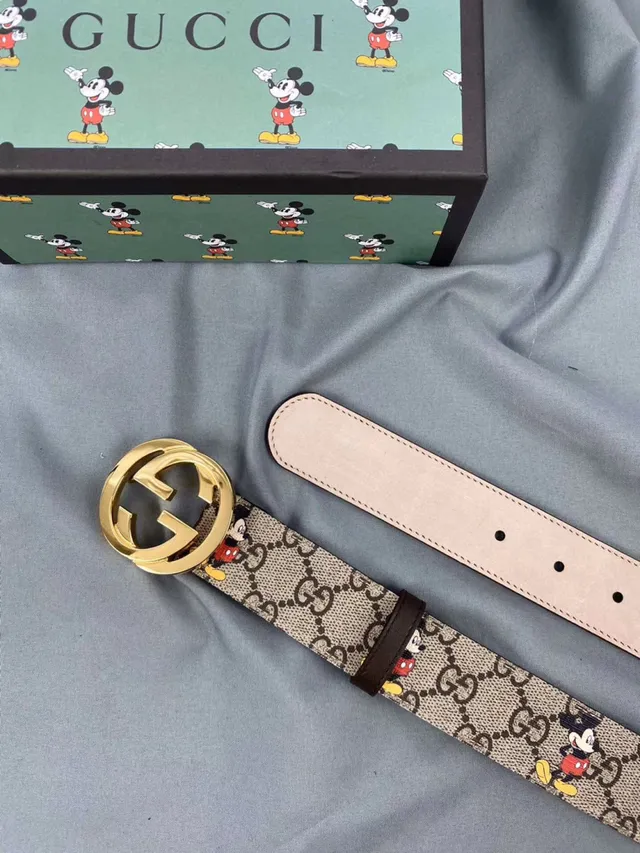 Gucci Ophidia beige marron GG monogramme toile impression de Disney Mickey Mouse ceinture en cuir 10