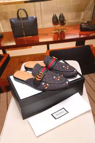 Gucci Princetown Mickey Mouse Broderie Mocassins 3