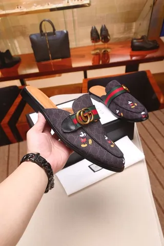 Gucci Princetown Mickey Mouse Broderie Mocassins 4