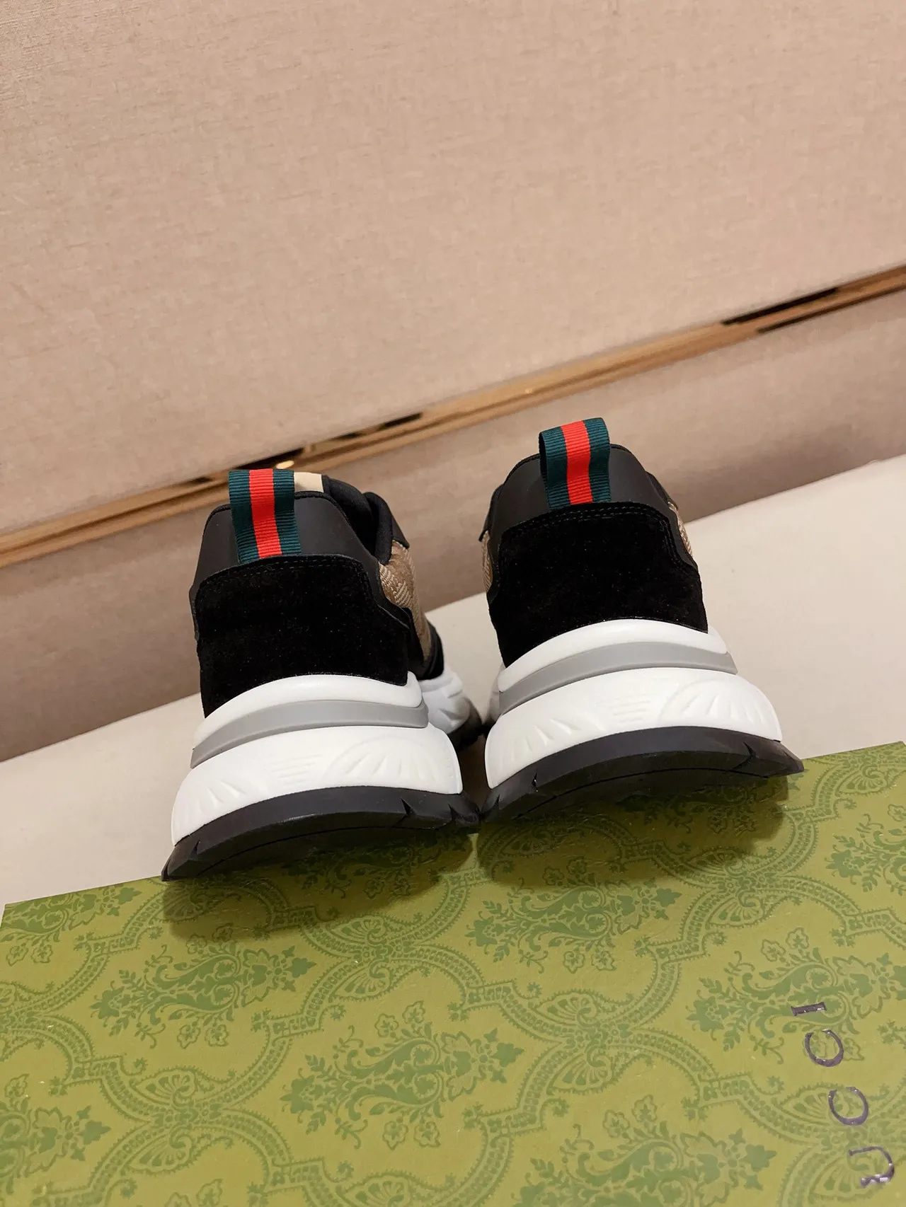 Gucci Rhyton Black and Beige GG Monogram Chunky Sneakers 8