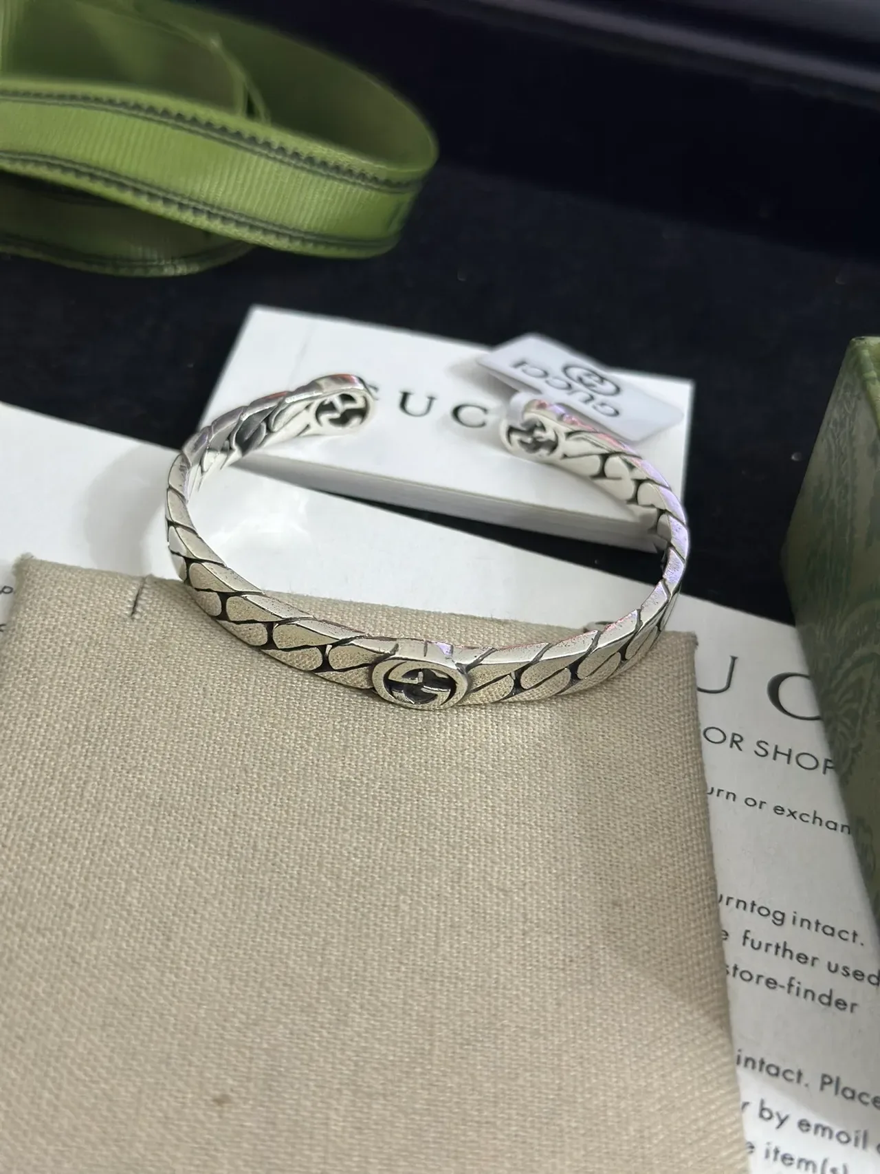 Gucci Scale-Link Silver-Toned Open Cuff Bracelet 8