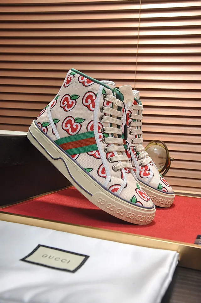 Gucci Screener Apple Print Beige Lifestyle Sneakers 8