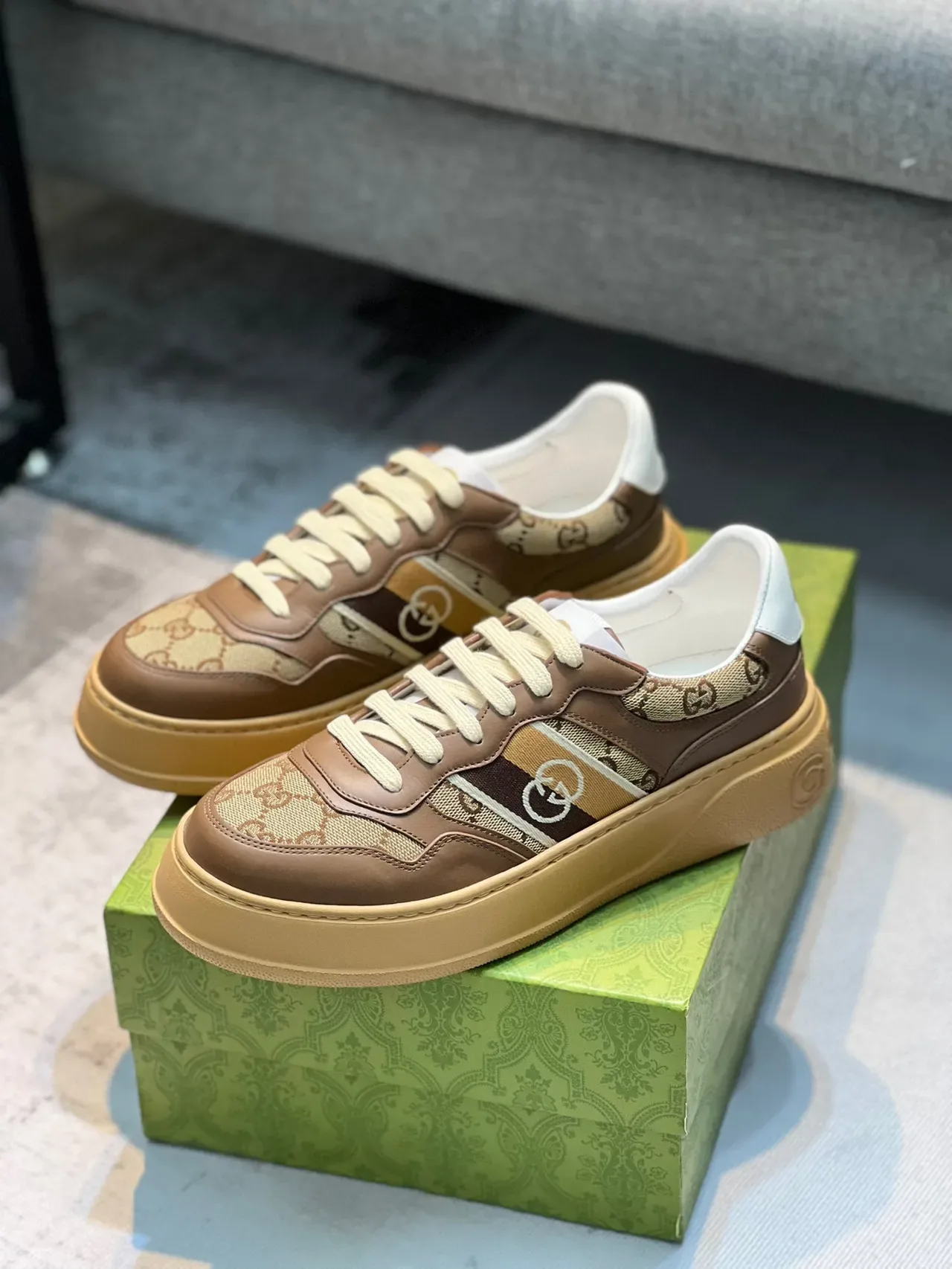 Gucci Screener Marron Beige Semelle Plateforme GG Monogram Canvas Sneakers Chunky 7