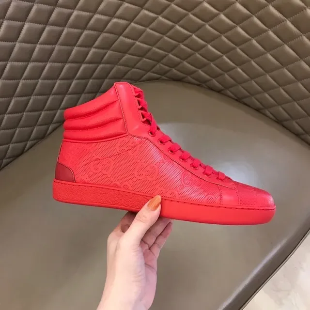Gucci Screener Monochromatic Red Lifestyle Sneakers 3
