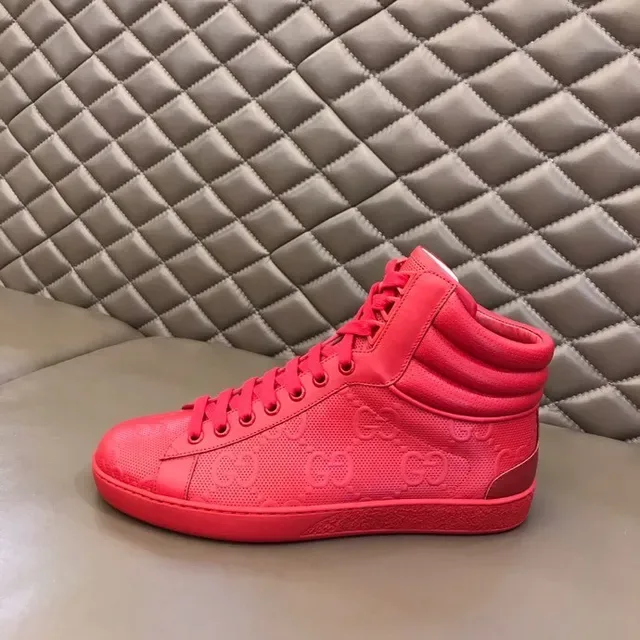 Gucci Screener Monochromatic Red Lifestyle Sneakers 4