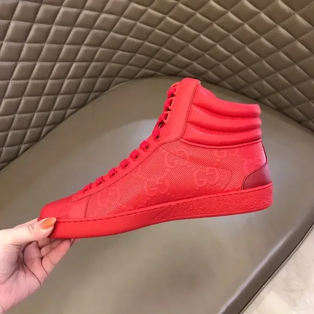 Gucci Screener Monochromatic Red Lifestyle Sneakers 8