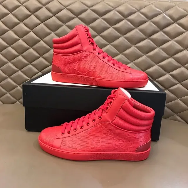 Gucci Screener Monochromatic Red Lifestyle Sneakers 9