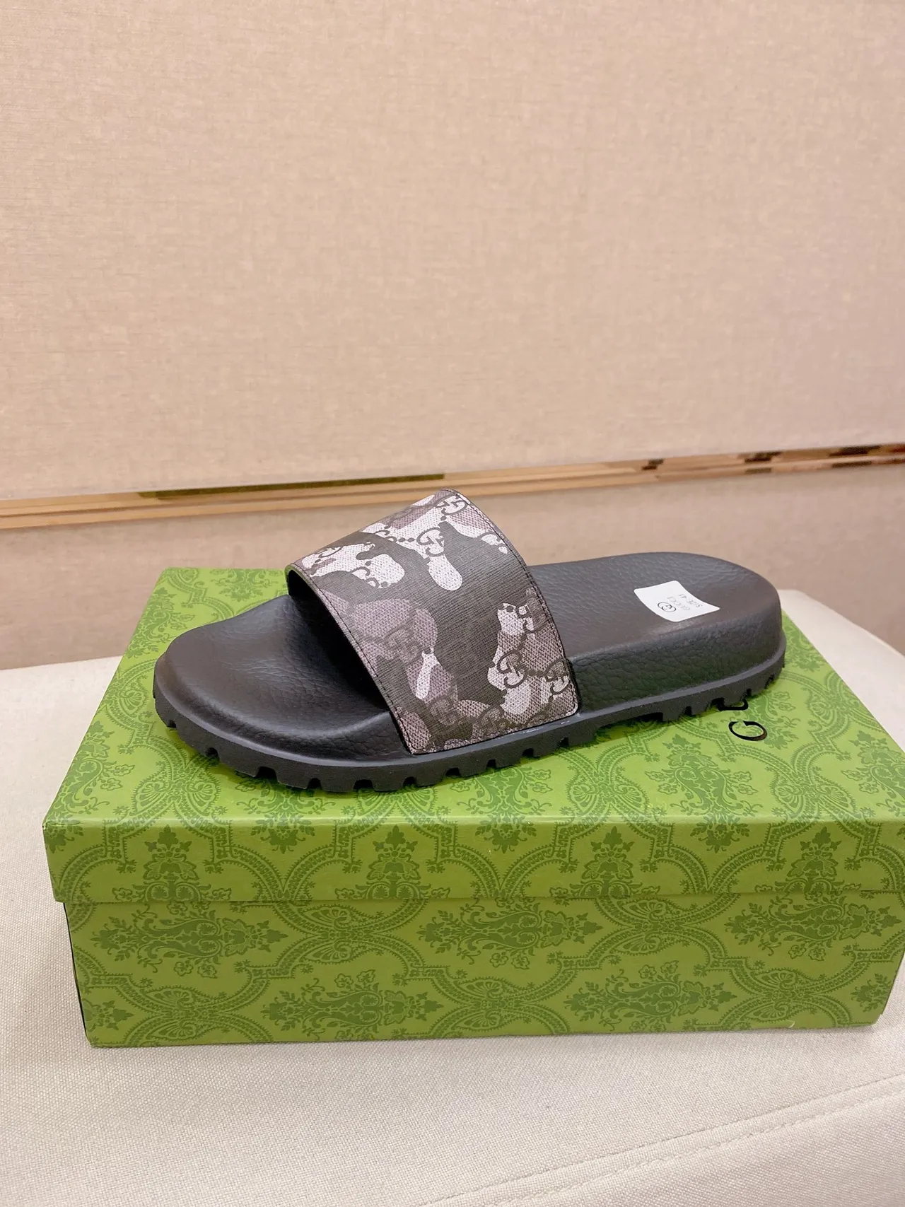Gucci Screener Monogram Camo Slide Slippers 10
