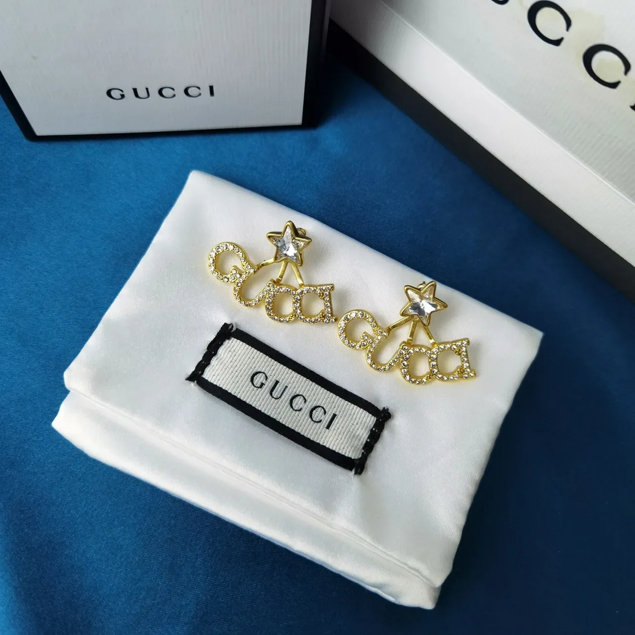 Gucci Script Logo Star Charm Crystal-Pavé Earrings 3