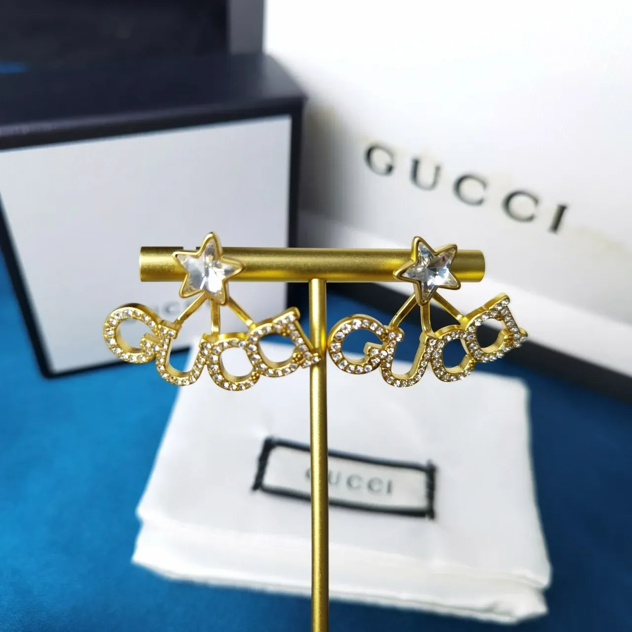 Gucci Script Logo Star Charm Crystal-Pavé Earrings 4
