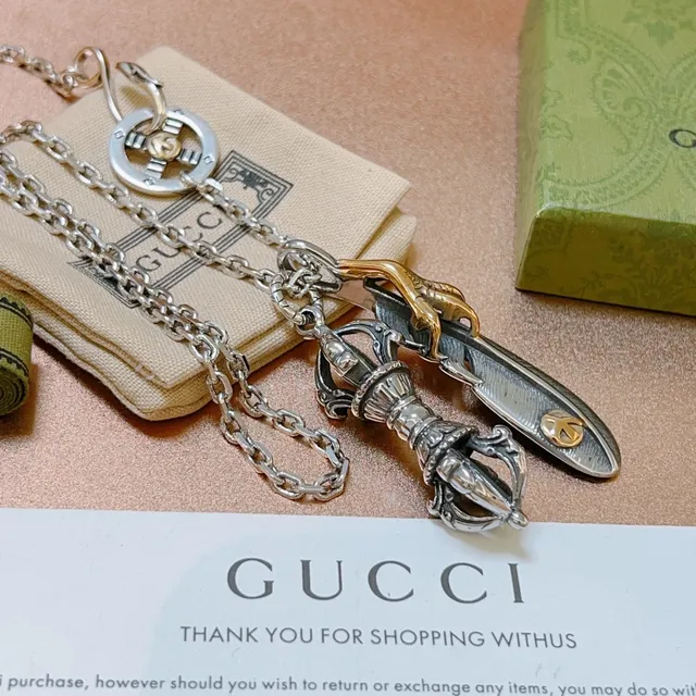 Gucci Silver Gold Chain Link Multi-Component Pendant Necklace 6