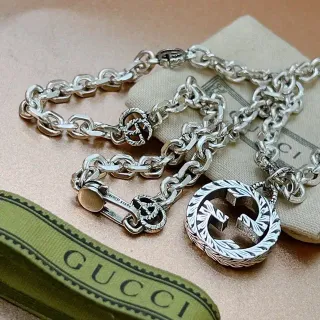 Gucci Silver Green Chunky Curb Chain Necklace