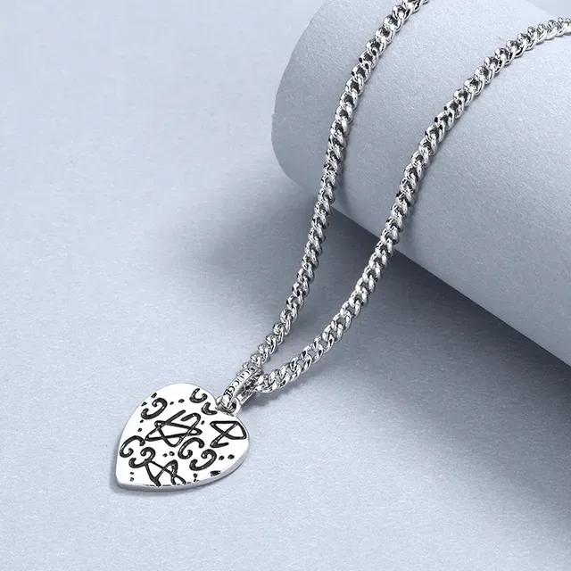 Gucci Silver Heart-Shaped Pendant Engraved Skull Motif Necklace 2