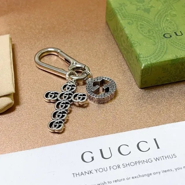 Gucci Silver Metal Interlocking G Logo Bracelet 3
