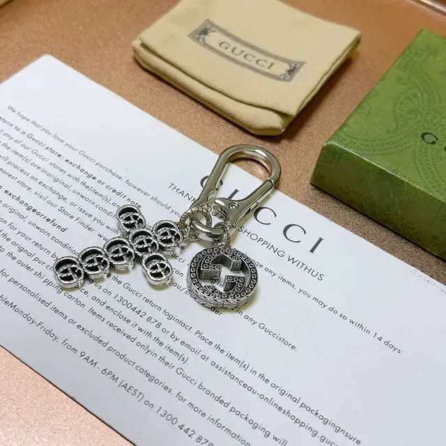 Gucci Silver Metal Interlocking G Logo Bracelet 4