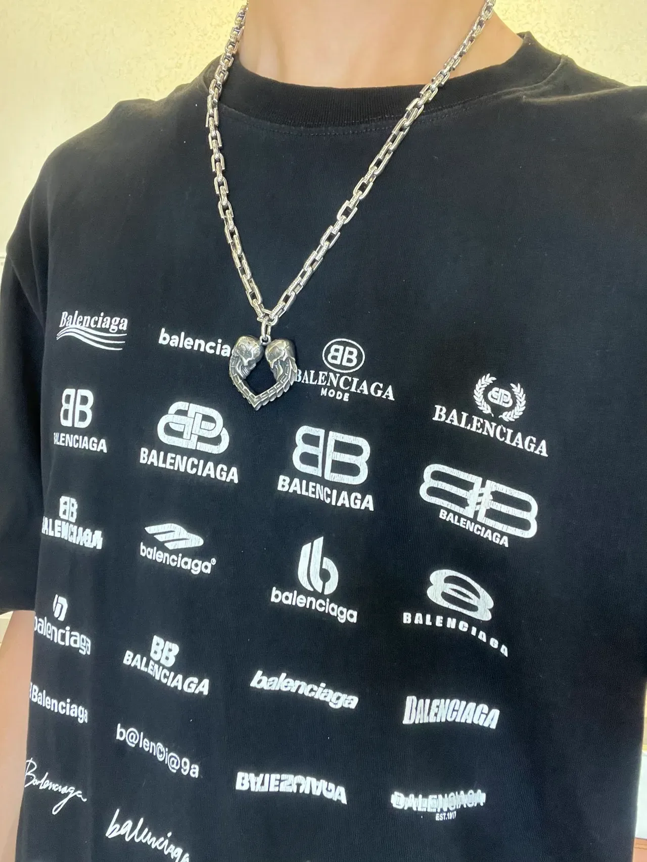 Gucci Skull Heart Pendant Heavy Link Chain Necklace 8