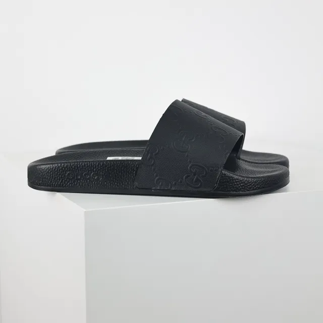 Gucci Slide Black Monogram-Embossed Strap Slippers 3