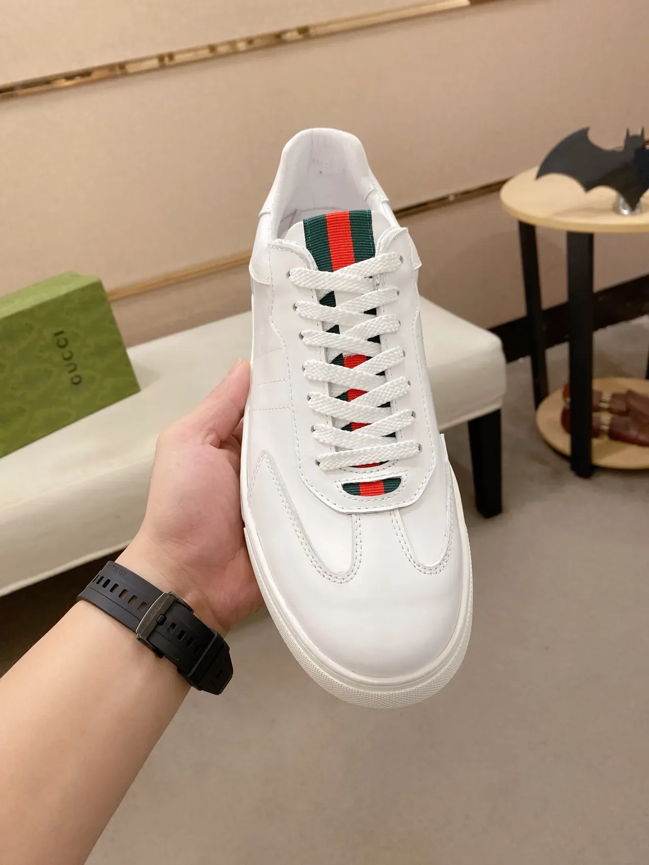 Gucci Tennis 1977 Chaussures Lifestyle Blances en Cuir à Rayures Web 5