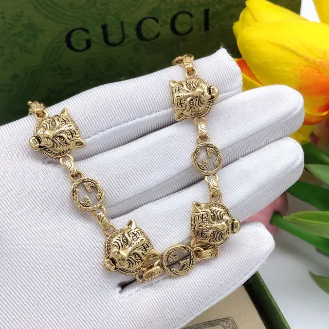 Gucci Tiger Head and Interlocking G Charm Bracelet 2
