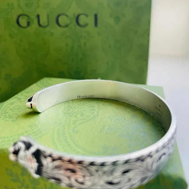 Gucci Tiger Head Cuff Silver Green Terminals Bracelet 2