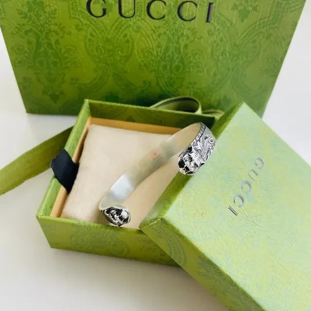 Gucci Tiger Head Cuff Silver Green Terminals Bracelet 4