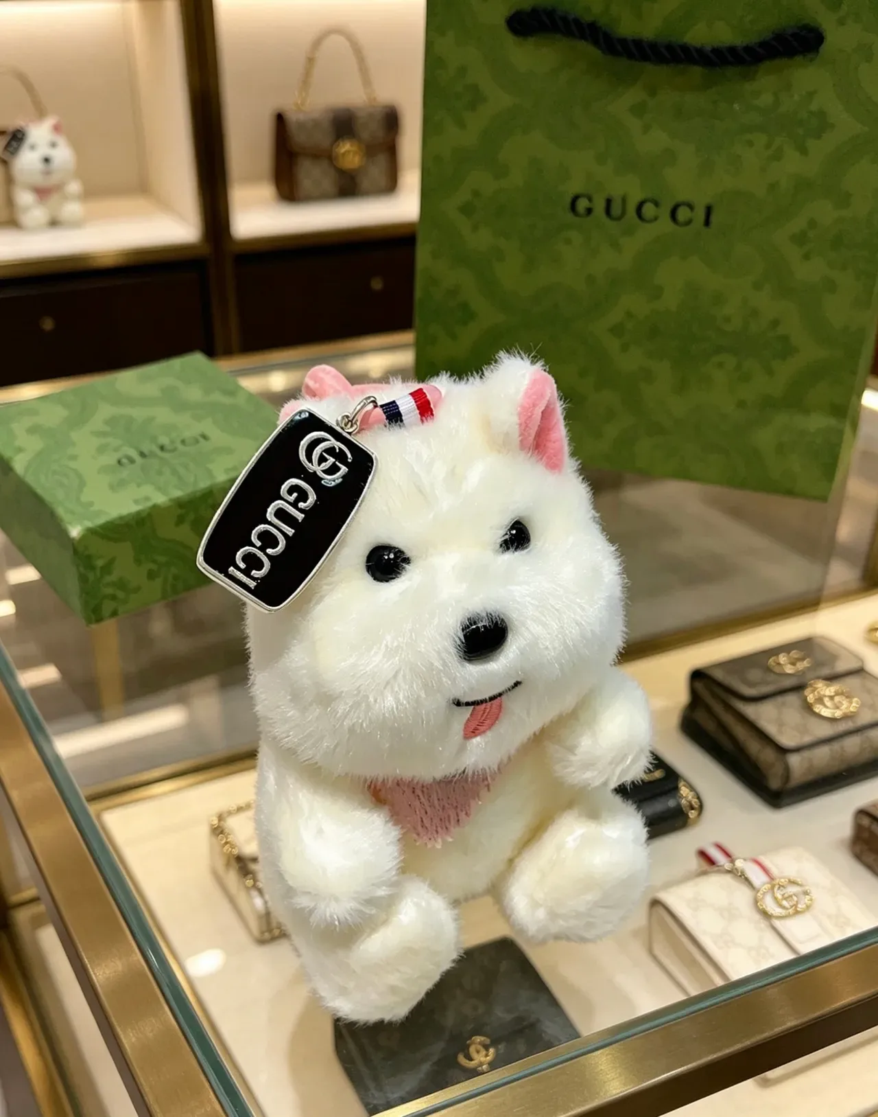 Gucci White Pink Plush Dog Accents Handbag 6