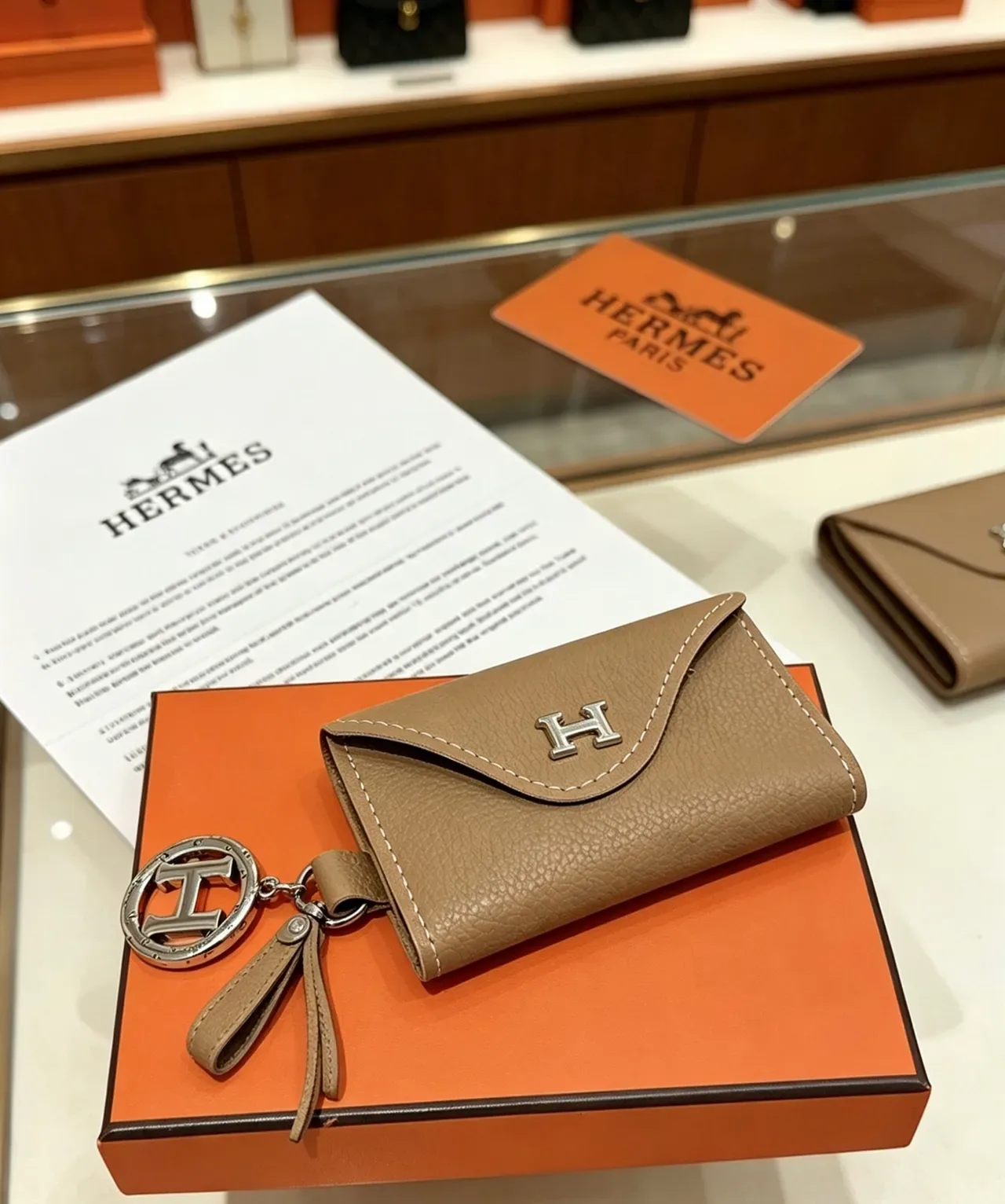 Hermès বেইজ ব্রাউন পেবল্ড লেদার প্যালাডিয়াম হার্ডওয়্যার হ্যান্ডব্যাগ 7