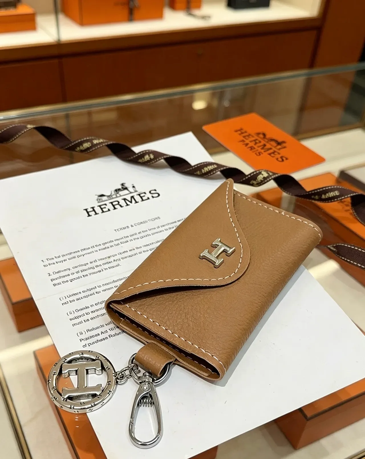 Hermès বেইজ ব্রাউন পেবল্ড লেদার প্যালাডিয়াম হার্ডওয়্যার হ্যান্ডব্যাগ 8