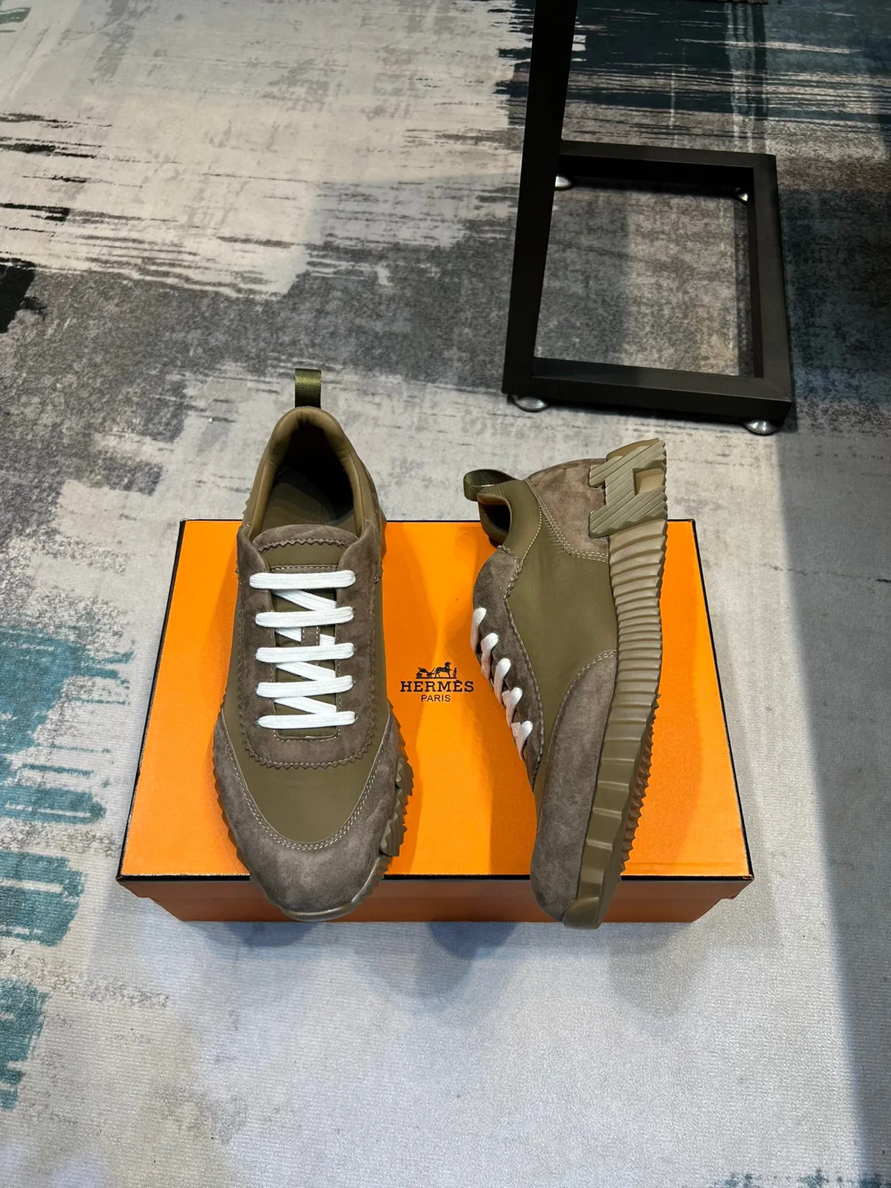 Hermès Bege Branco Suede E Nylon Superior Cordões Planos Tênis Lifestyle 4