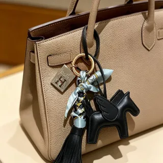 Hermès Birkin Beige Pebbled Leather Top-Handle Tote Bag