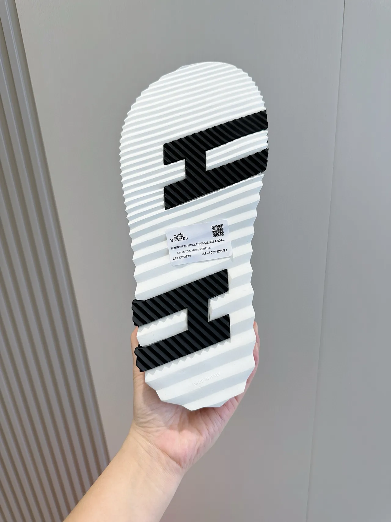 Hermès Black White Crossed Strap Serrated Sole Slippers 9