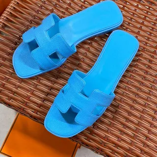 Hermès Blue H-Shaped Strap Textured Leather Slippers