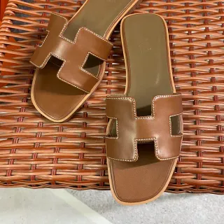 Hermès Brown Beige H-Shaped Cutout Strap Smooth Tan Leather Slippers