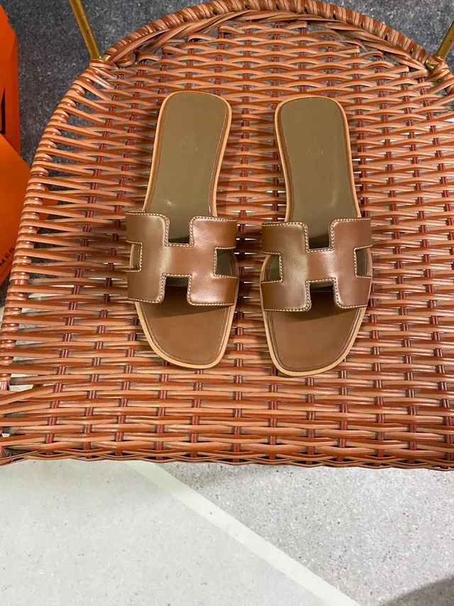 Hermès Brown Beige H-Shaped Cutout Strap Smooth Tan Leather Slippers 2