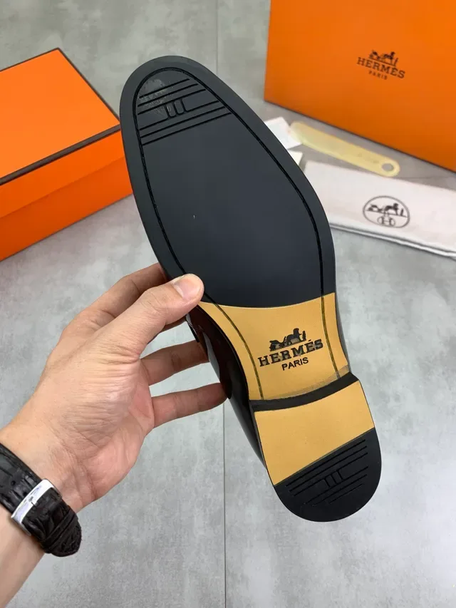 Hermès Bordeaux Argent Cuir Patenté Brillant Bride avec boucle H Loafer 2