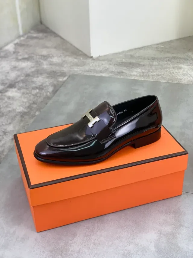 Hermès Bordeaux Argent Cuir Patenté Brillant Bride avec boucle H Loafer 4