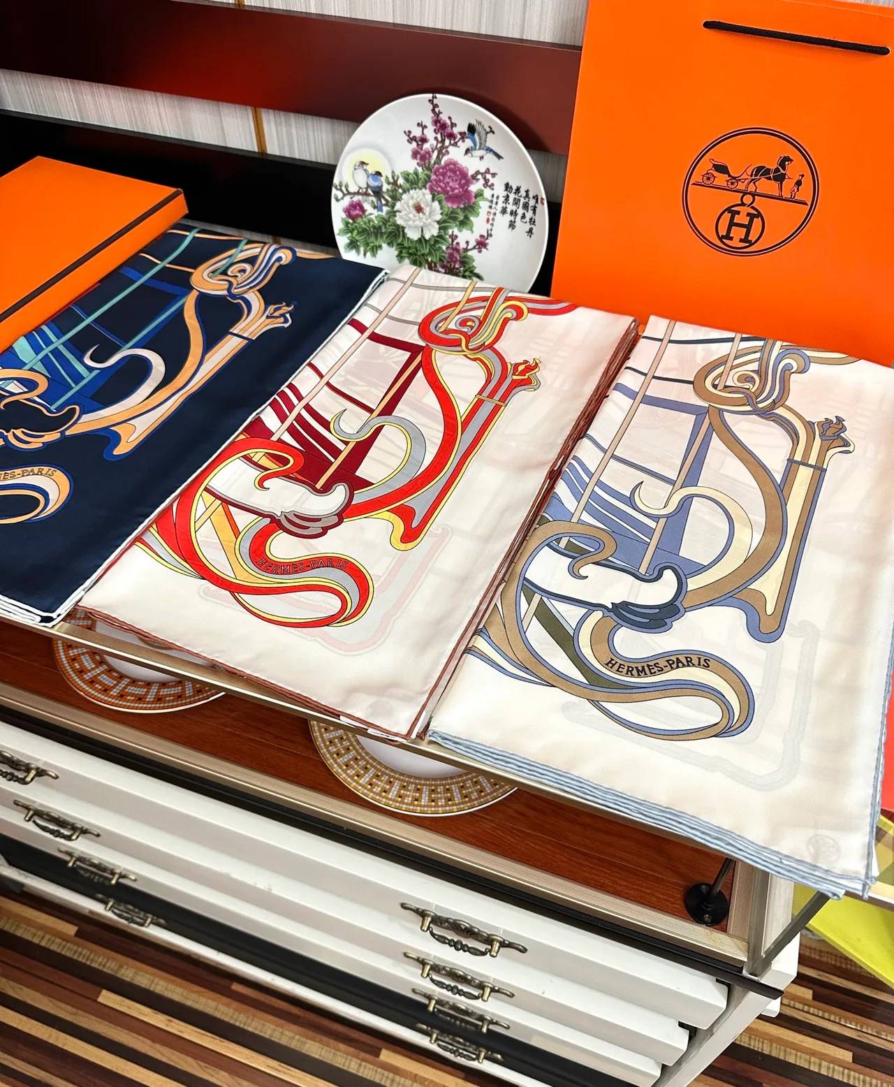 Hermès Carré Marine Or Carré Imprimé Motif de Harnais Écharpe en Soie 9