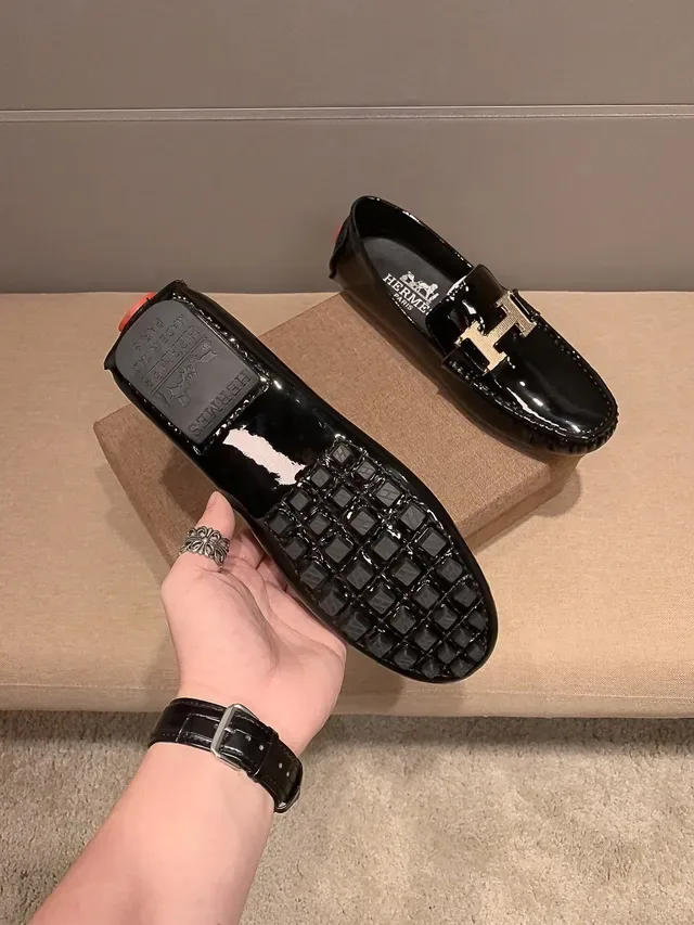 Hermès Constance Mocassin Noir Doré Cuir Patenté Boucle Métallique 'H' 3