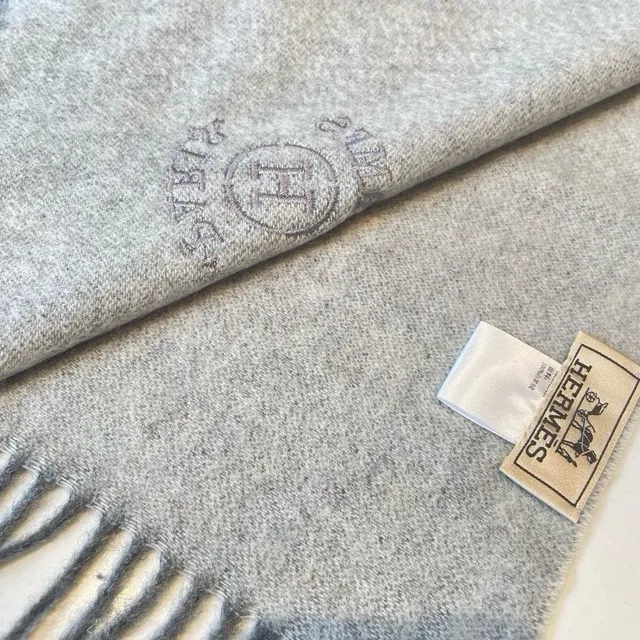 Hermès Embroidered Logo Heather Gray Cashmere Scarf 4
