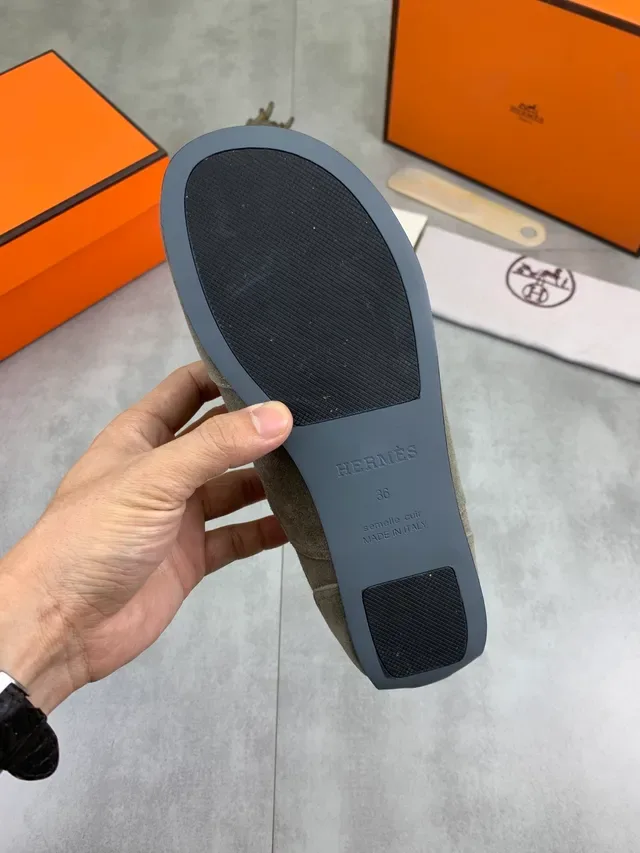 Hermès Gray Beige Suede Upper Flat Woven Laces Sneakers 2