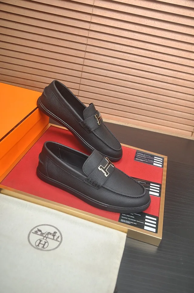 Hermès H Loafer Mocassins Preto Couro Granulado Fivela de Metal 6