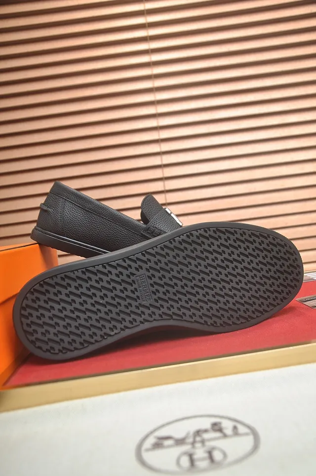 Hermès H Loafer Mocassins Preto Couro Granulado Fivela de Metal 7