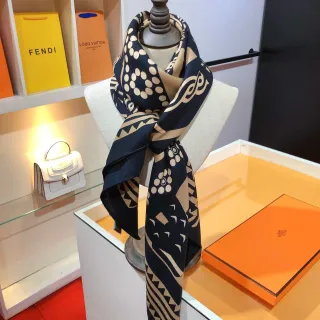 Hermès Pañuelo de seda estampado floral geométrico navy beige