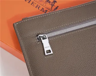 Hermès Navy Textured Pebbled Leather Embossed H Logo Wristlet 4