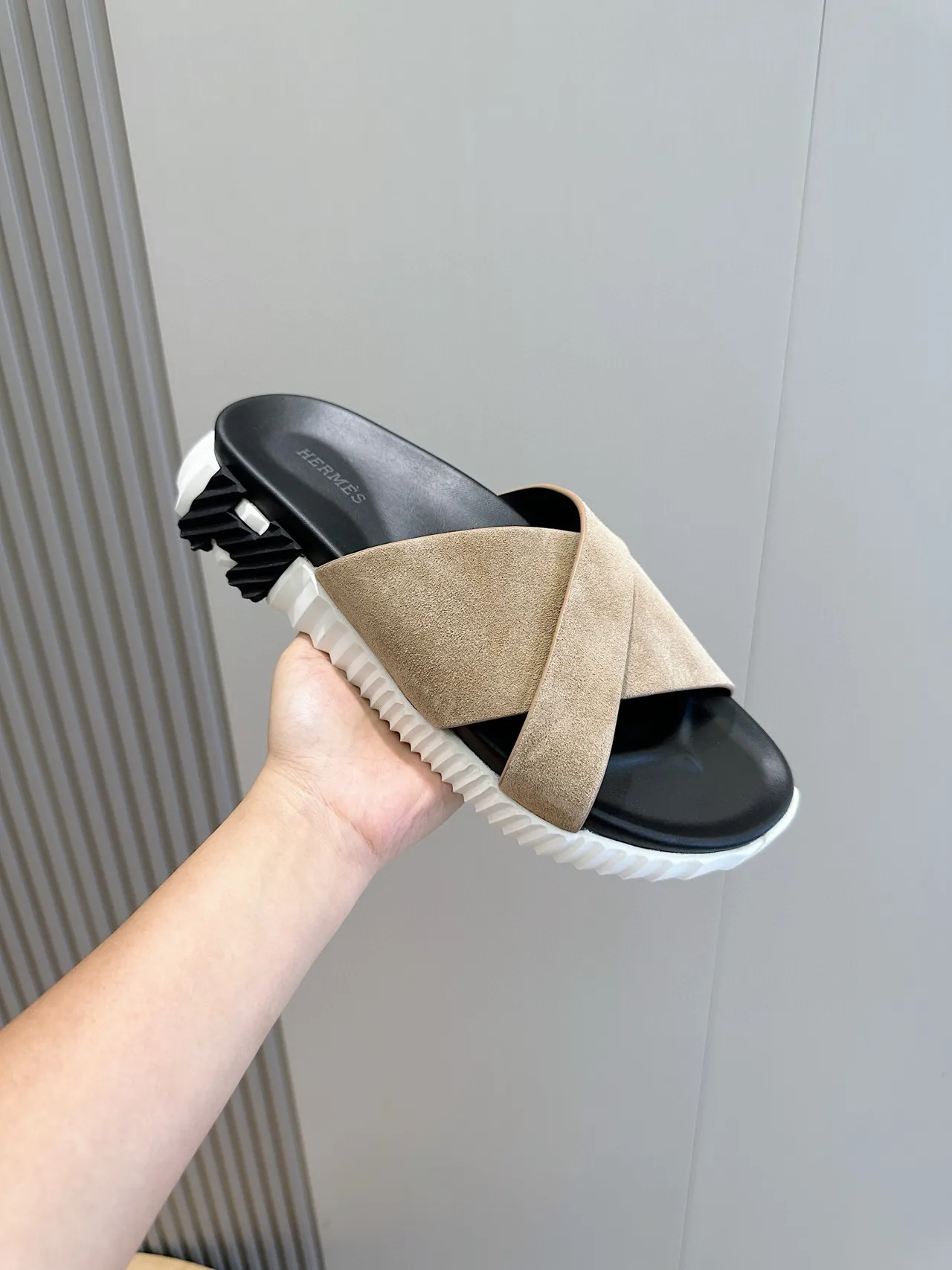 Hermès Oran Beige suède à brides croisées mules 5