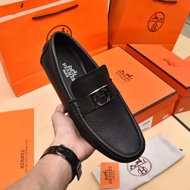 Hermès Oran Black Pebbled Leather Loafers 7