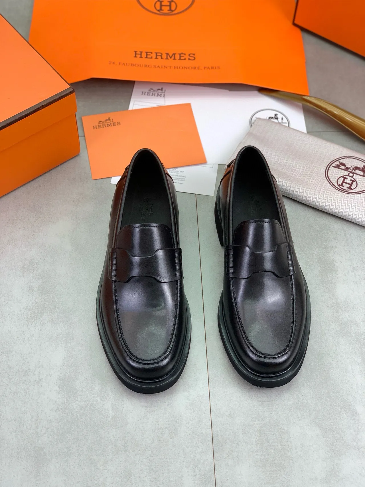Hermès Oran Black Polished Leather Penny Loafer 4