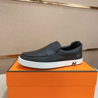 Hermès Oran Preto e Branco Loafer Slip-On de Couro