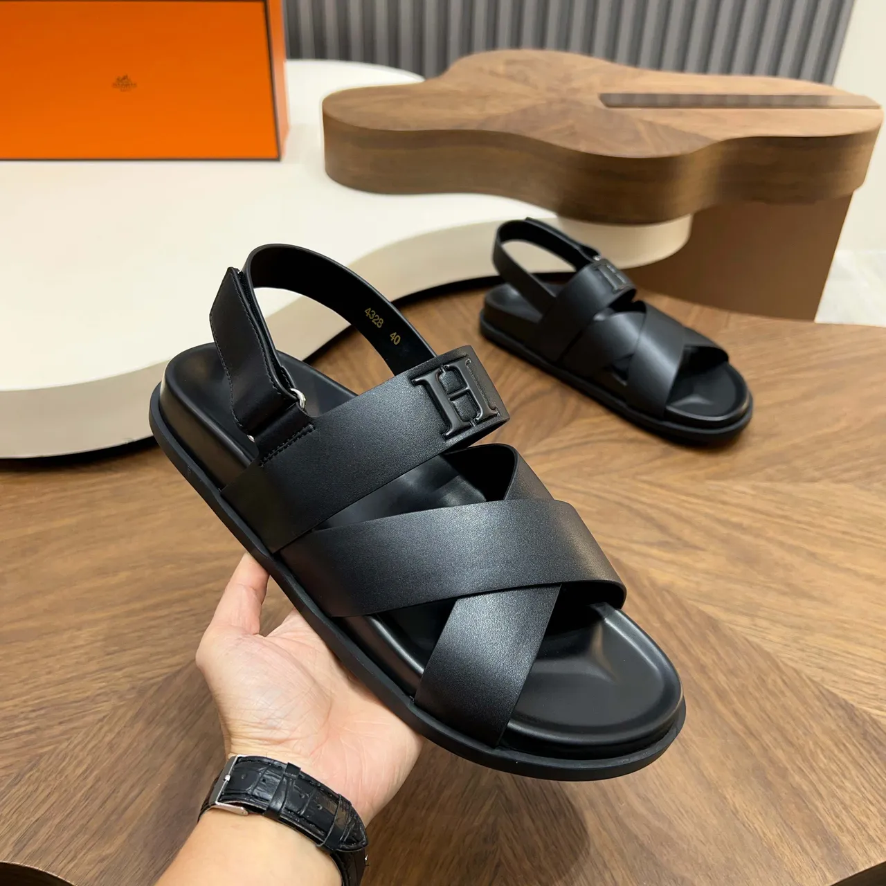 Hermès Oran Brown Black Crossed Leather Straps Prominent H-Buckle Hardware Gladiator Sandals 12